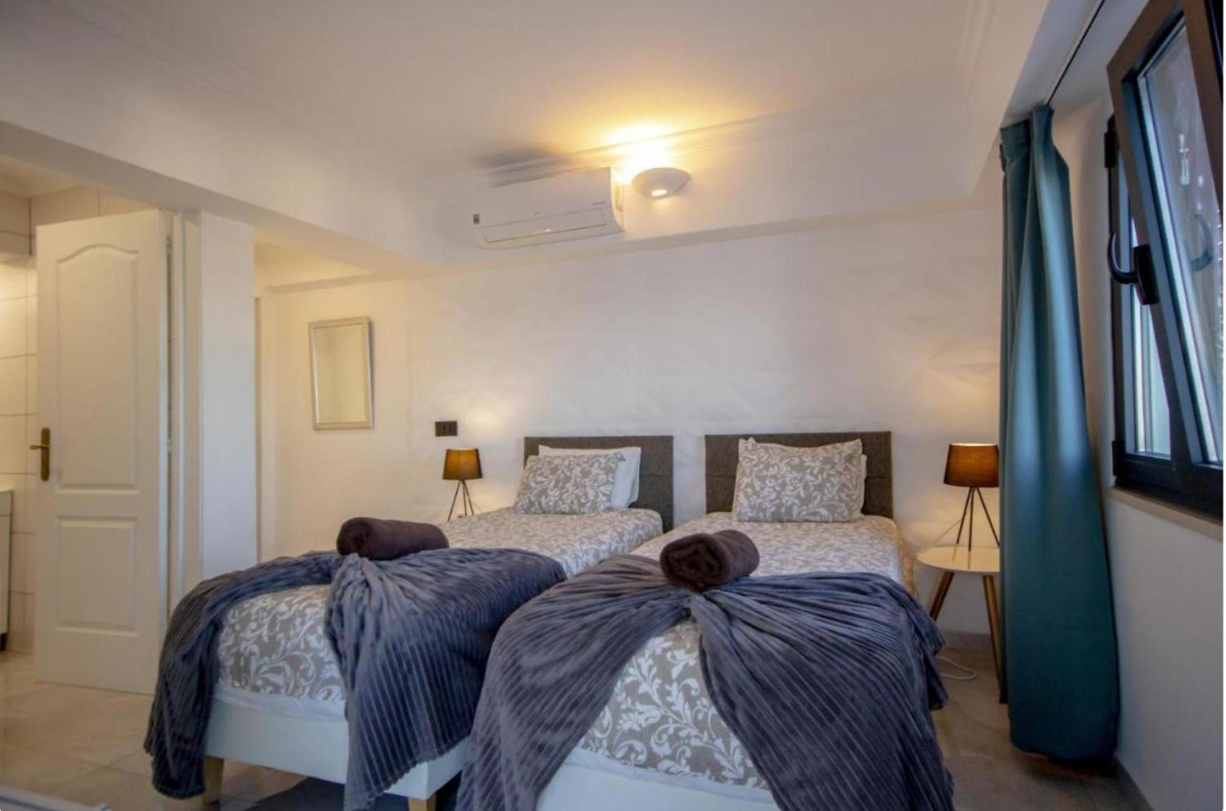 Infinito Penthouse Luxury Best Terrace อัลบูเฟรา ภายนอก รูปภาพ
